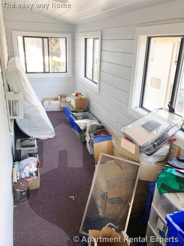 939 Broadway, Davis Square