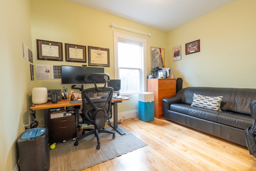 49 Montvale, Roslindale