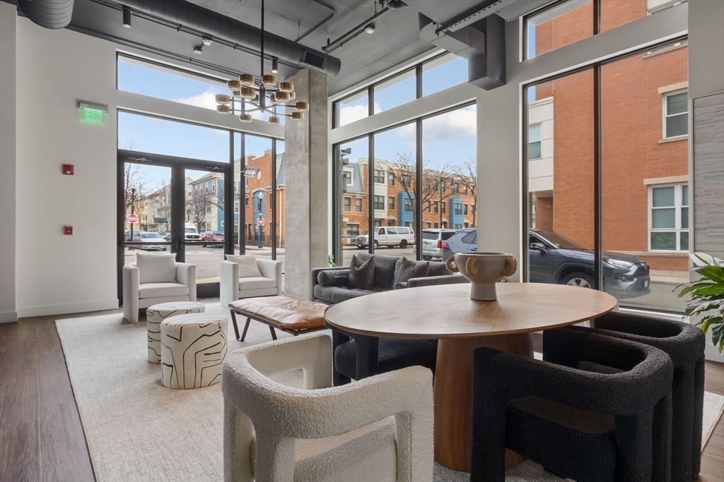 99 Sumner St, East Boston