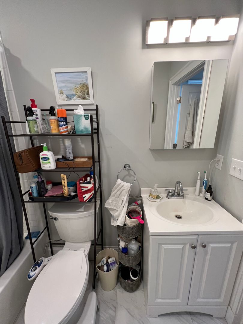 305 Highland Ave, Powder House Square