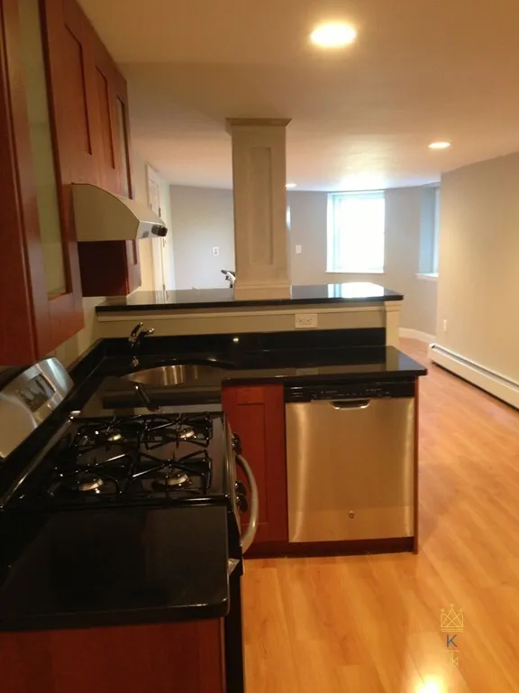 672 Washington St, Aspinwall Hill