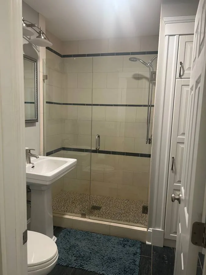 96 Rogers Ave, East Somerville