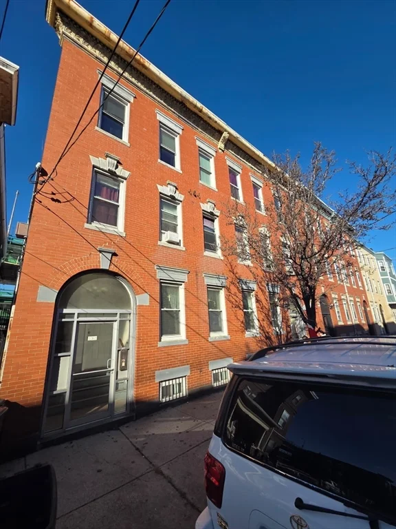 138 Chestnut, Chelsea