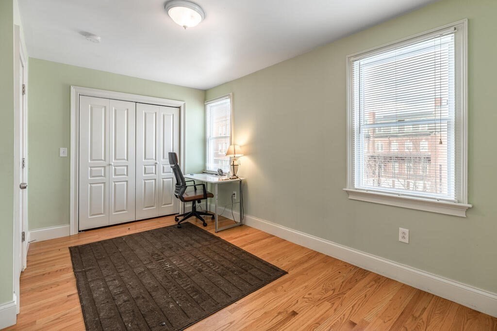 16 Roseclair St, Dorchester