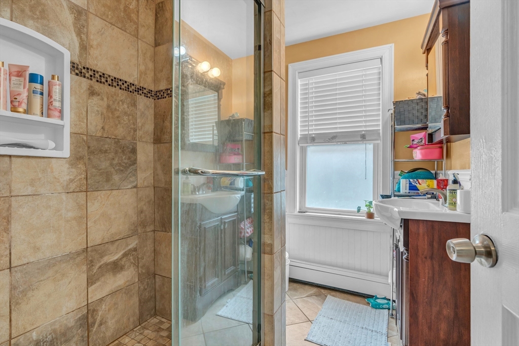 210 W 8th, South Boston