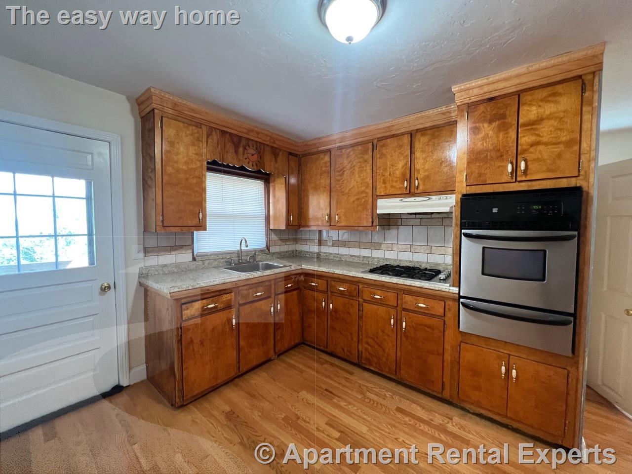 31 Laurel St, Spring Hill