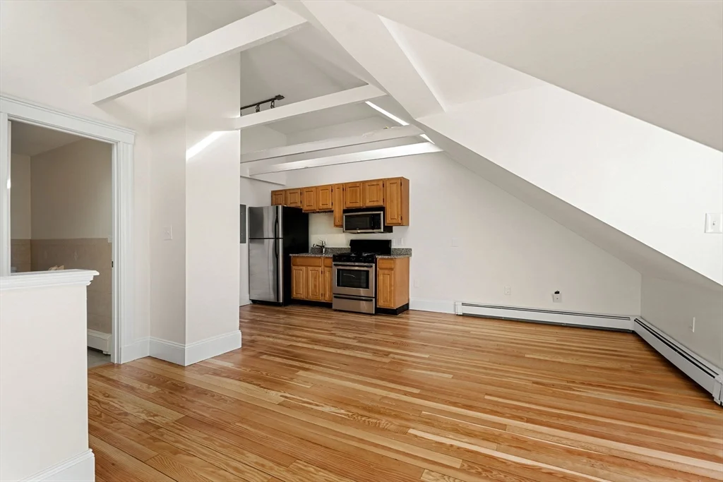 294 Meridian St, East Boston