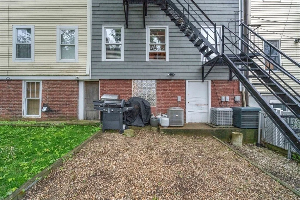 296 W 3rd, South Boston