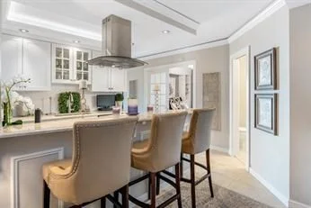 65 East India Row, Downtown