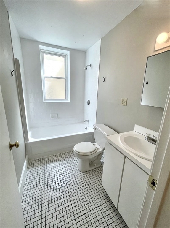 1419 Commonwealth Ave, Allston