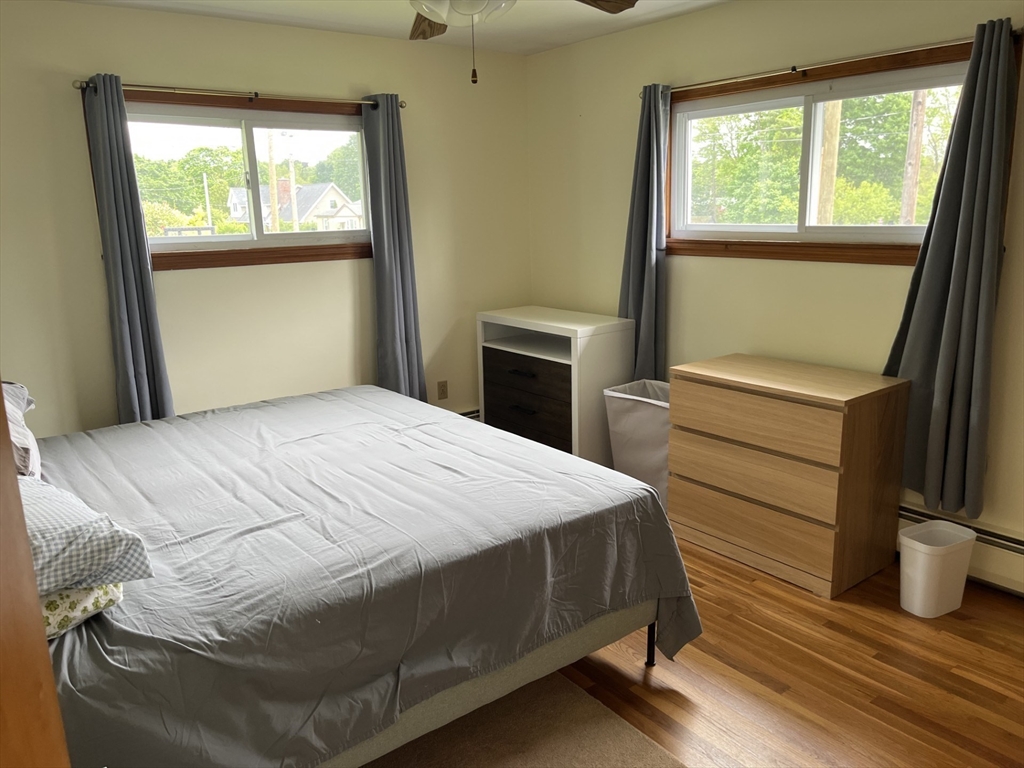 32 Harriet Ave, Shrewsbury