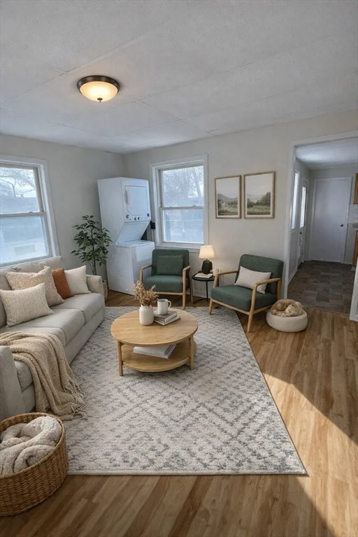 36 Everett St, Medford