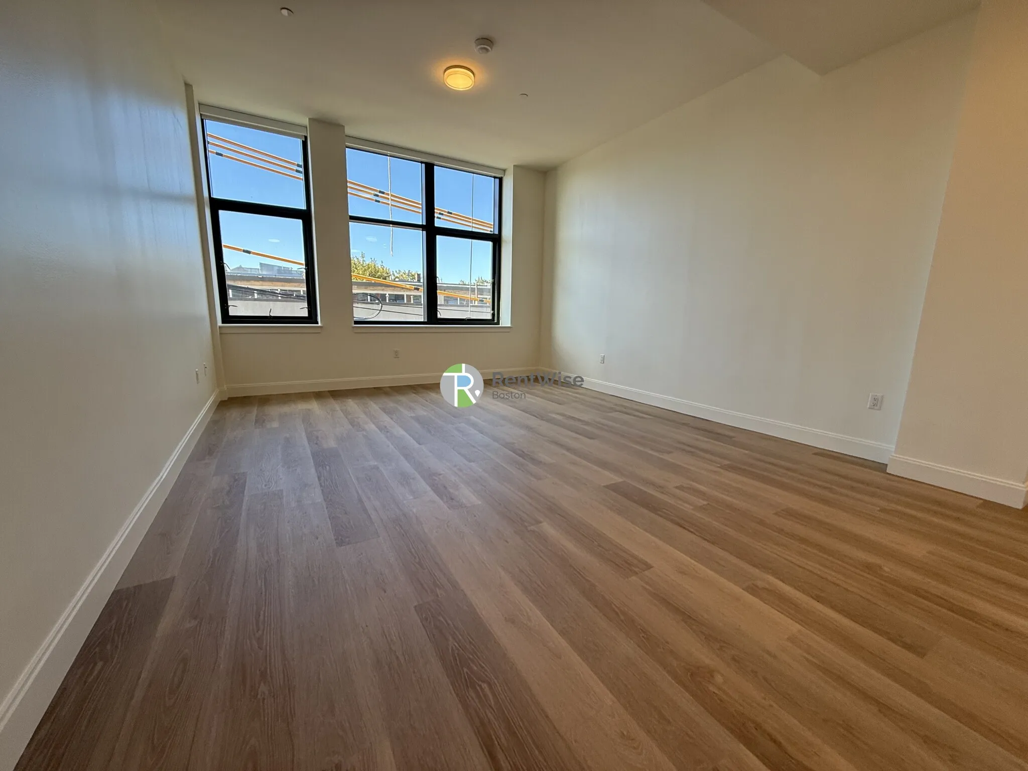 1079 Commonwealth Ave, Allston