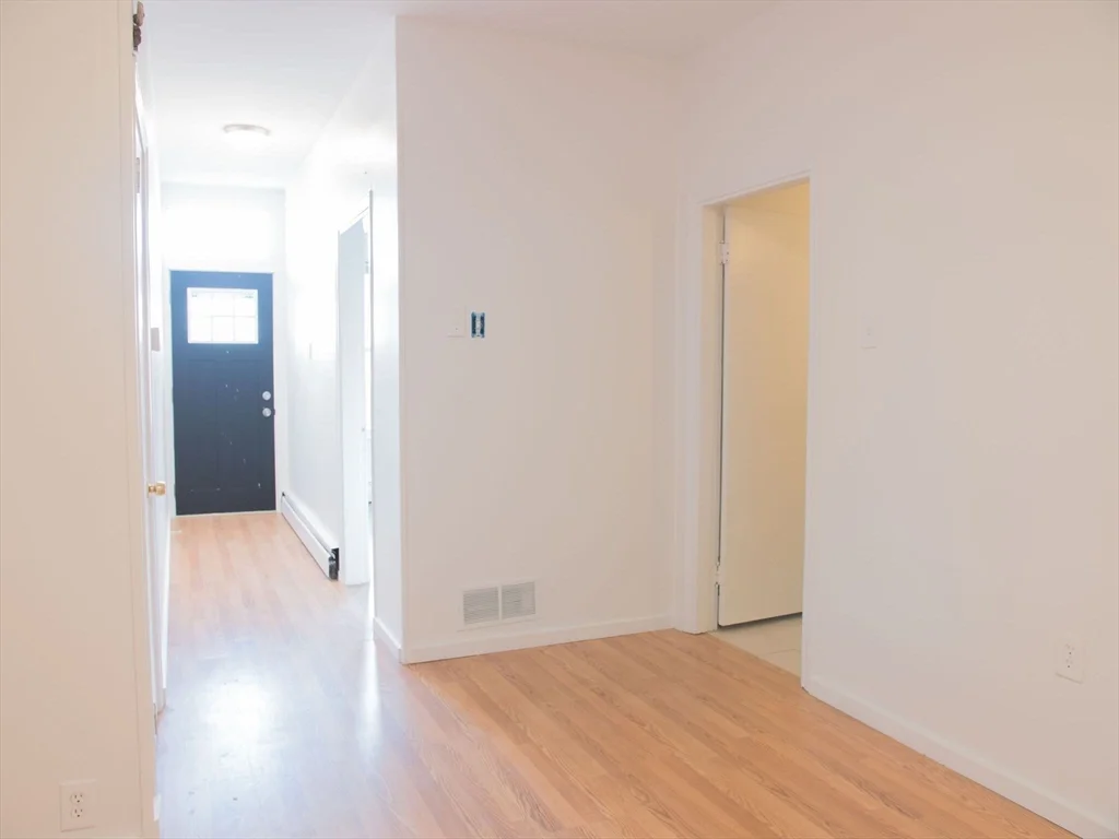 186 Emerson St, South Boston