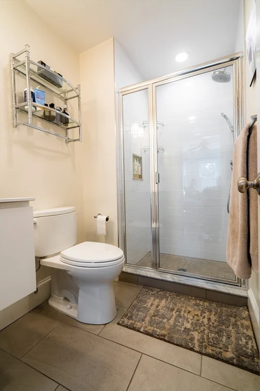 4 Hardwick St, Cambridgeport