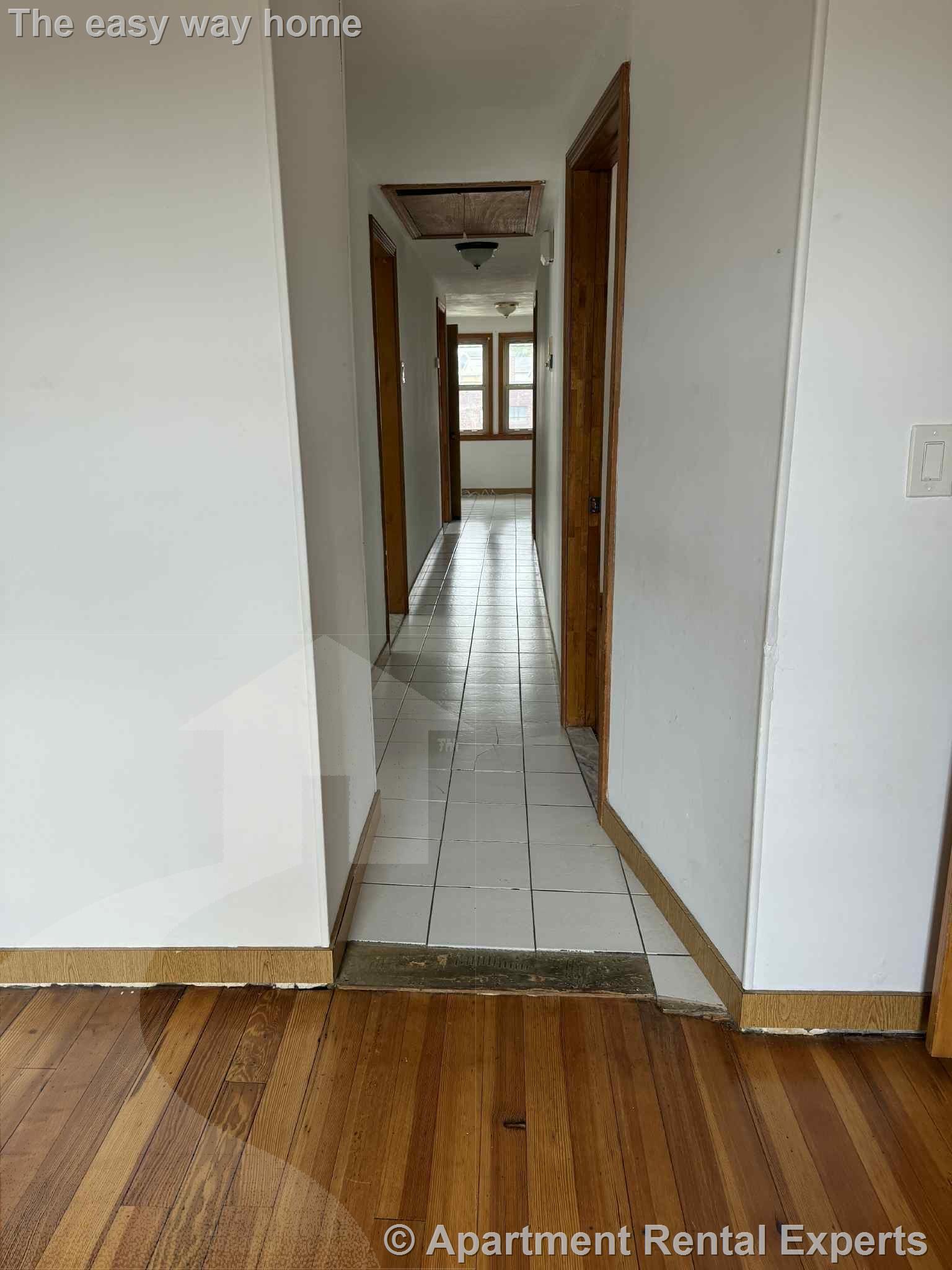 10 Windsor Rd, Tufts