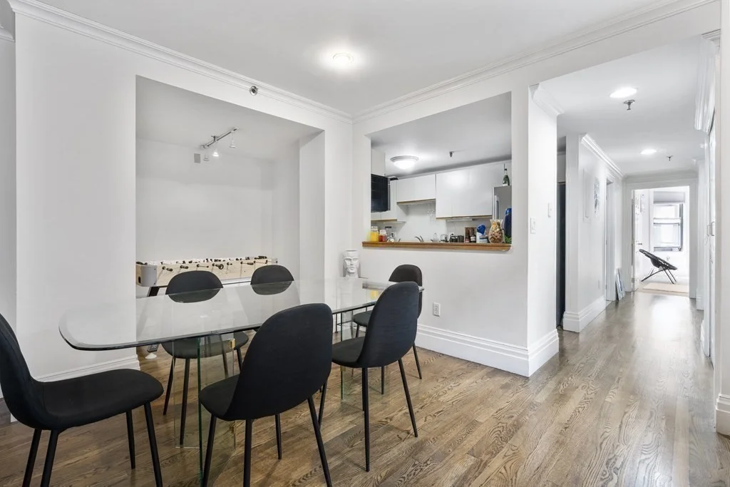 390 Commonwealth Ave, Back Bay