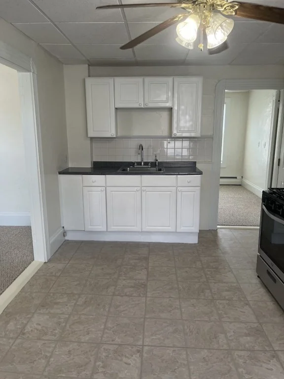 579 South Ave, Whitman