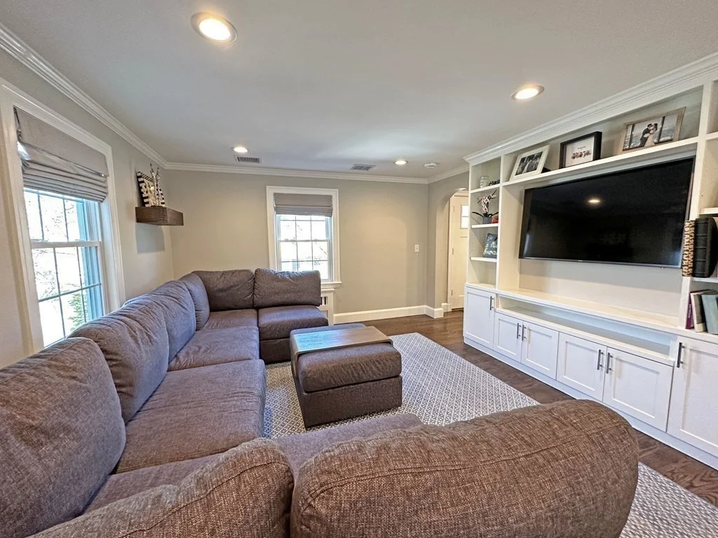 99 Westchester Rd, Newton Corner