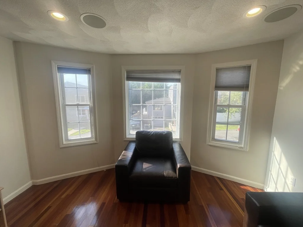 138 Horace St, East Boston