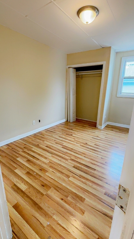 118 Maple St, Fall River