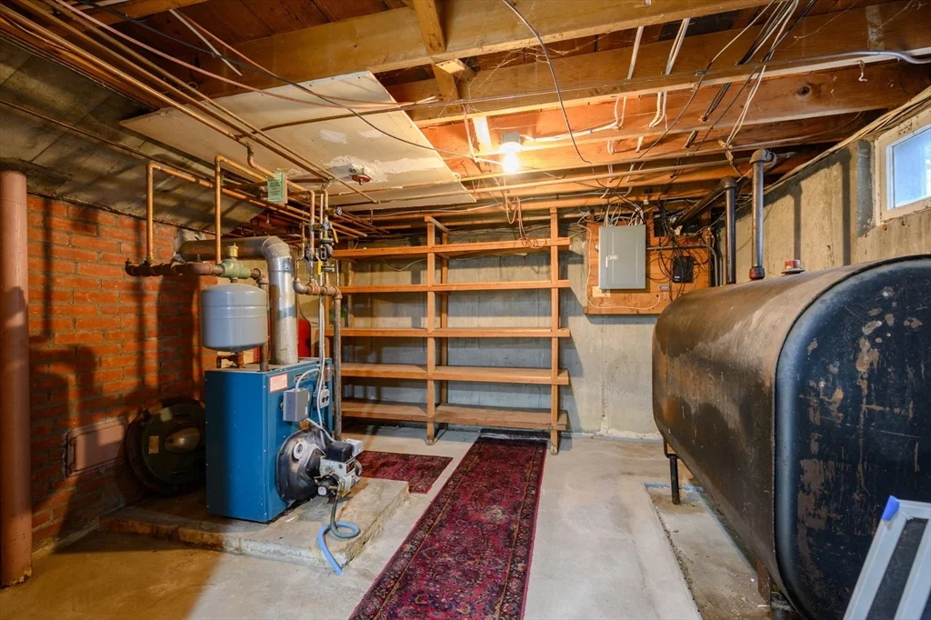 25 Bayberry Ln, Cohasset