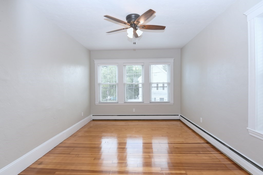 499 Medford St, Malden