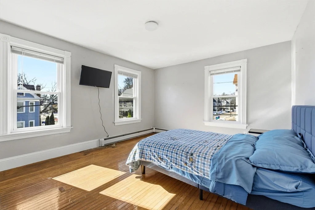 21 John St, Attleboro