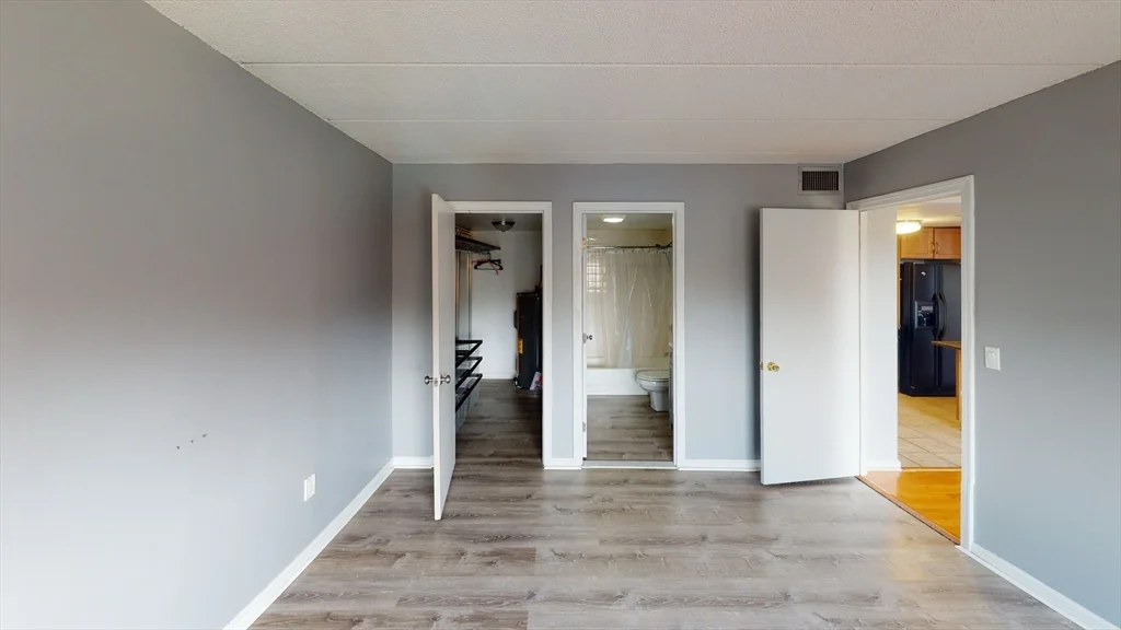 85 Brainerd, Brighton