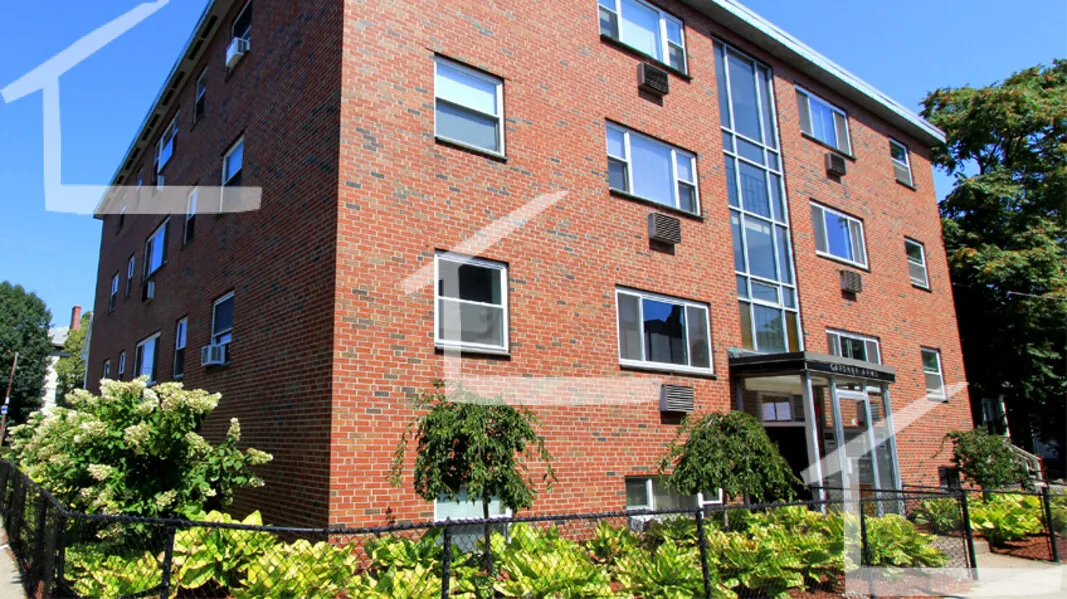 34 Gardner St, Allston