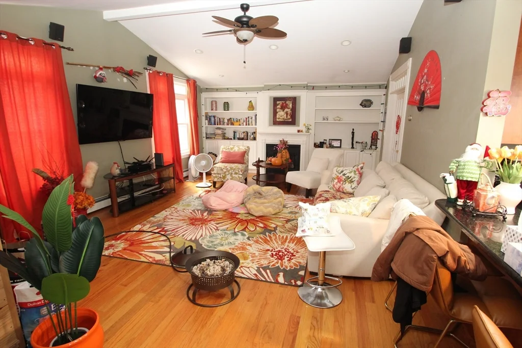 24 Arlington Rd, Woburn