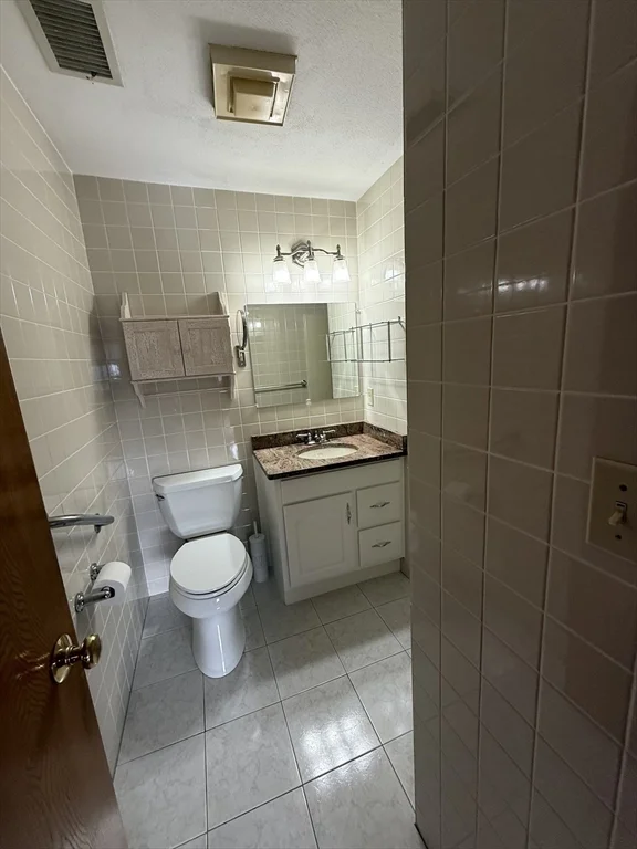 45 Christopher Dr, Methuen