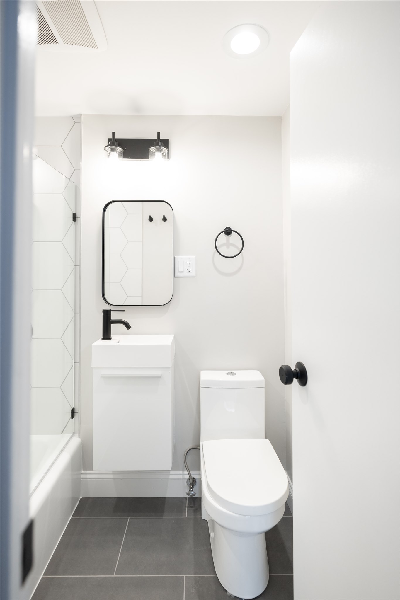 158 Saint Botolph St, Back Bay