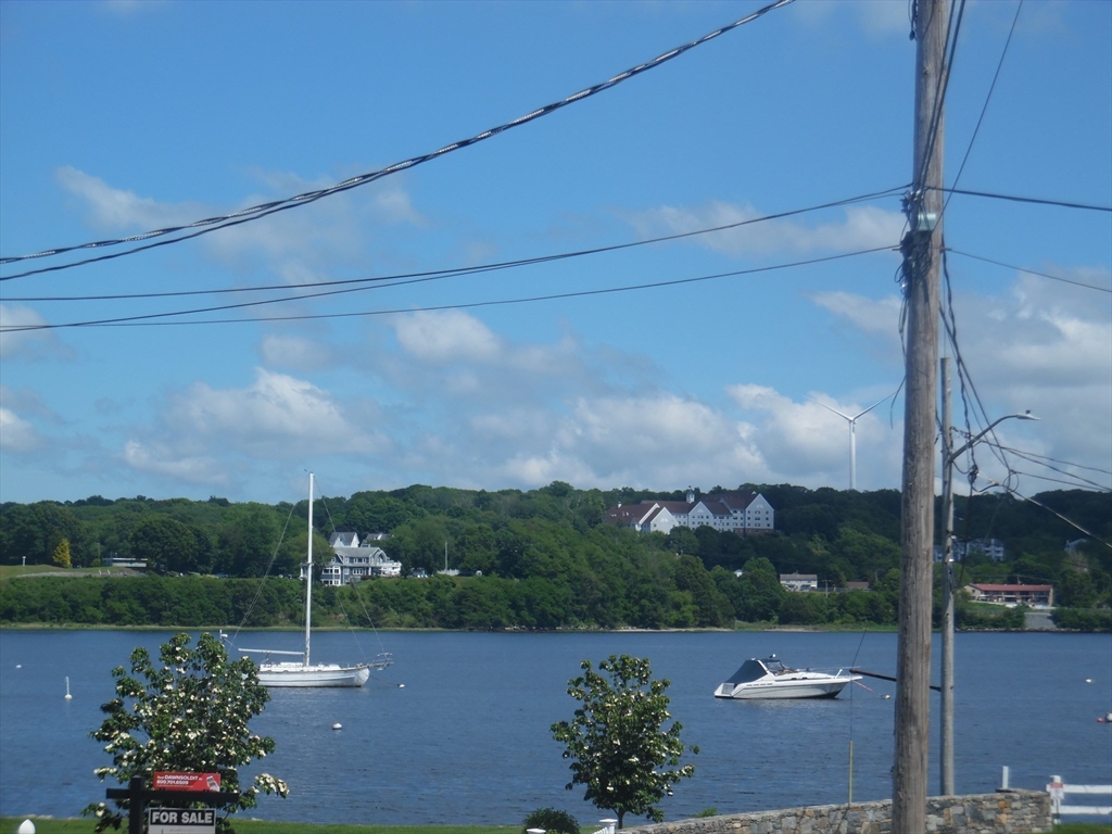 109 Warren St, Somerset