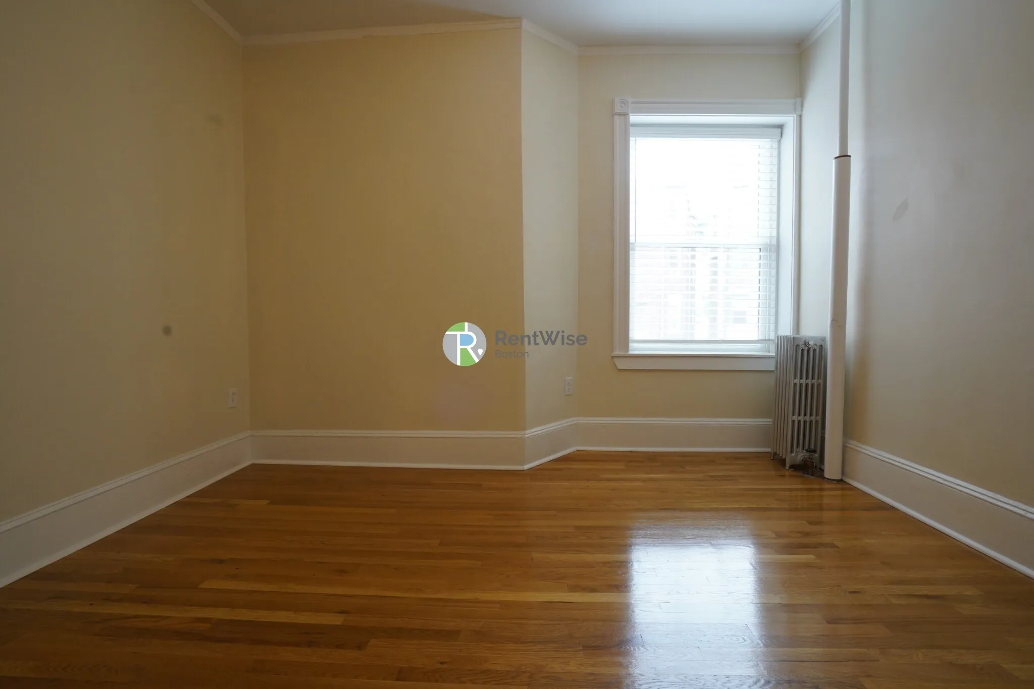 1595 Beacon St, Brookline