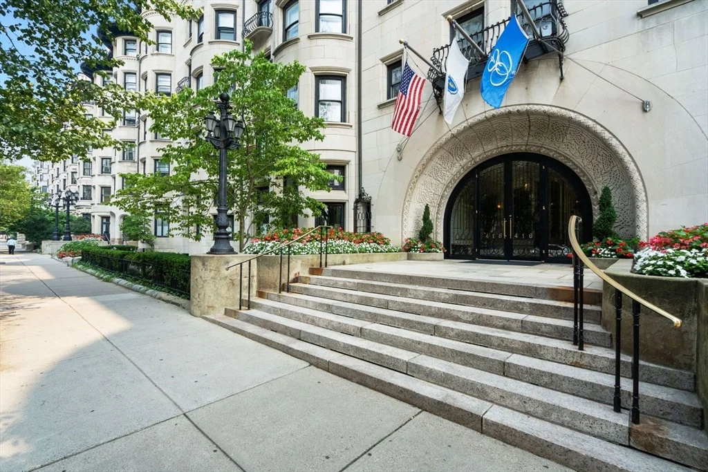 416 Commonwealth Ave, Back Bay