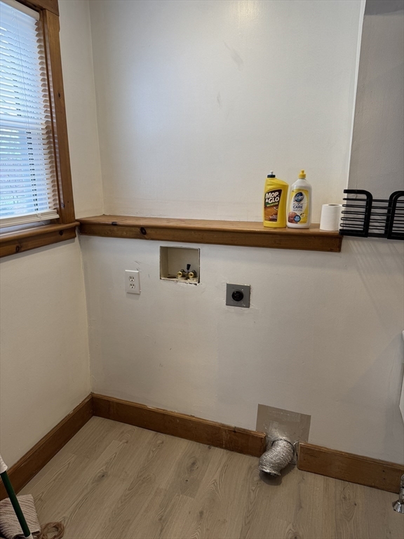 49 Green St, Zip 01830