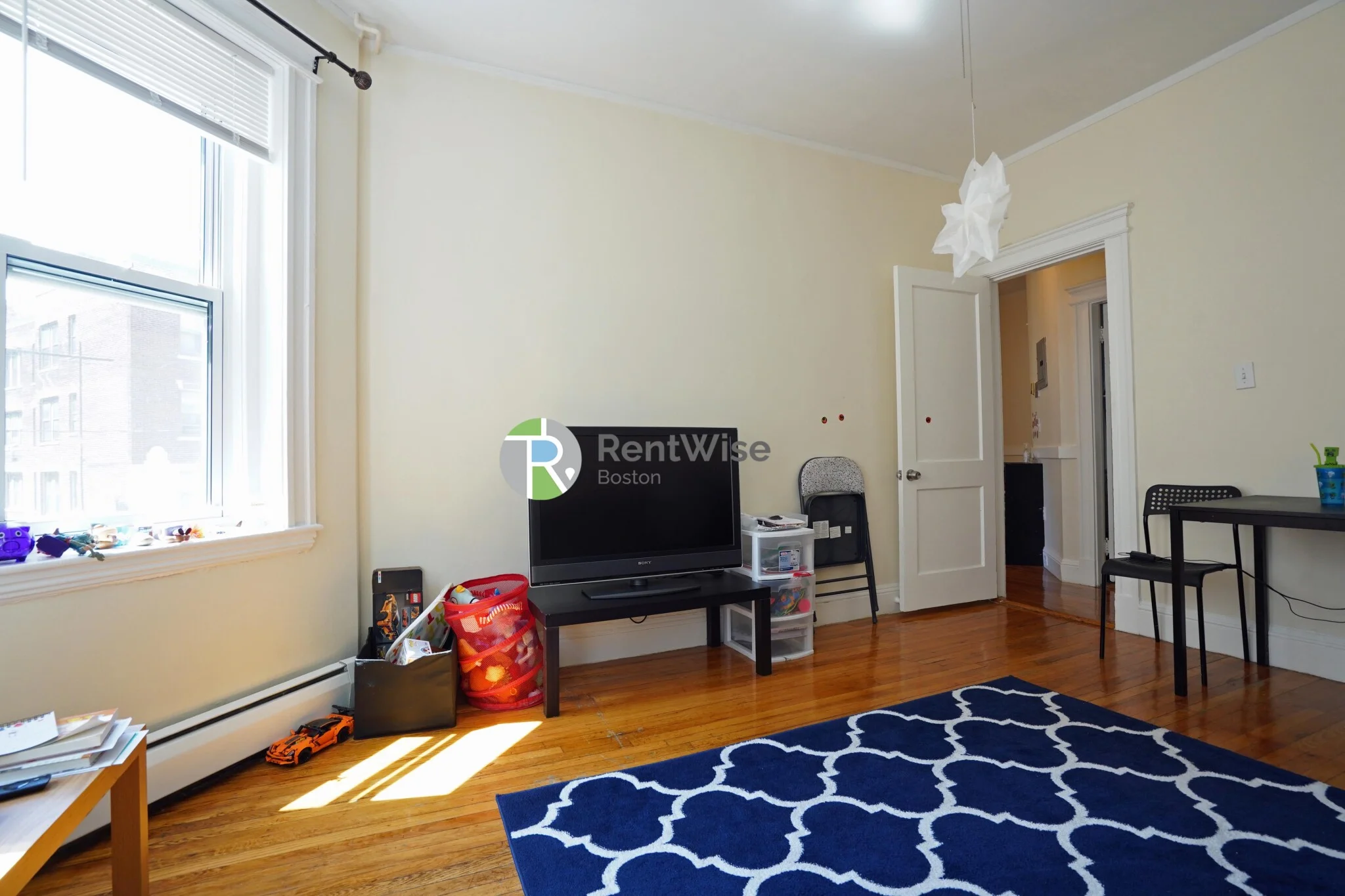 1844 Commonwealth Ave, Brighton