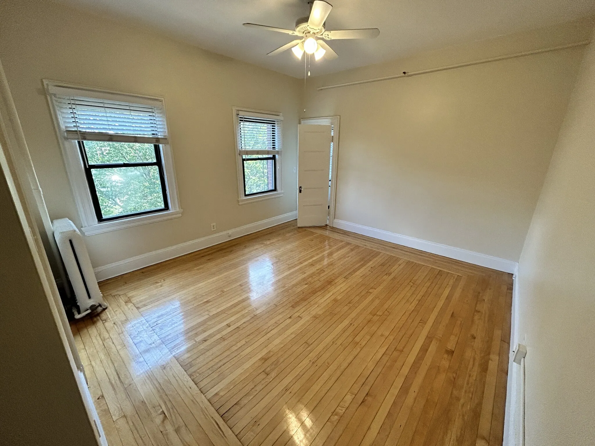 1470 Beacon St, Corey Hill