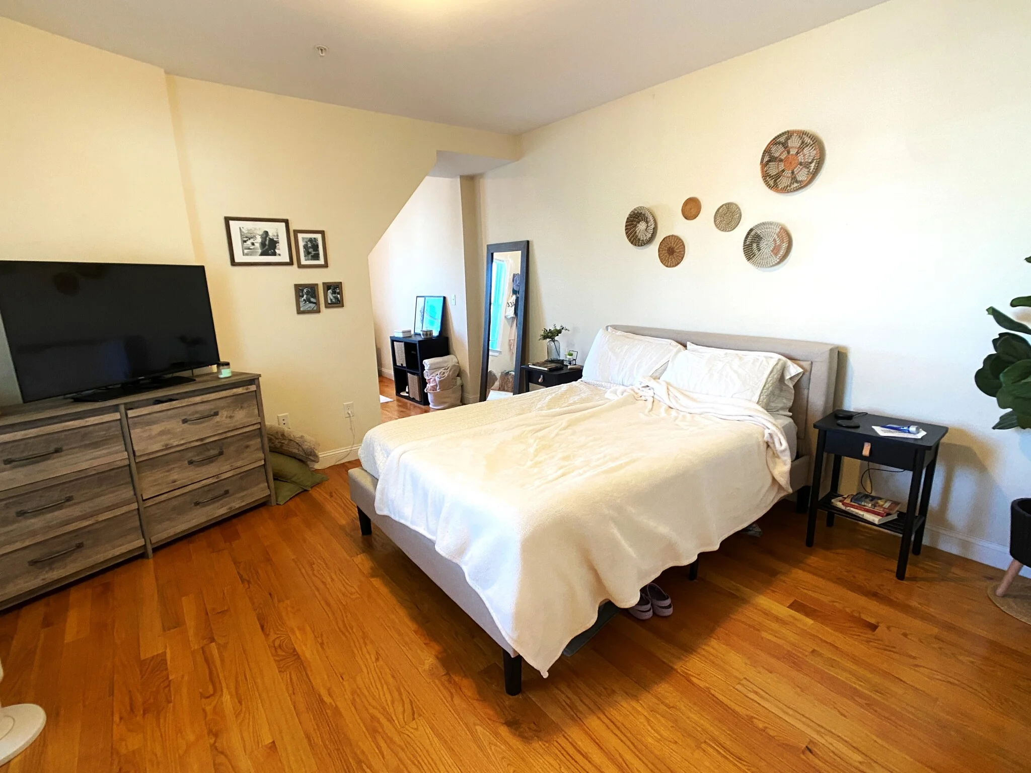 614 Main St, Medford