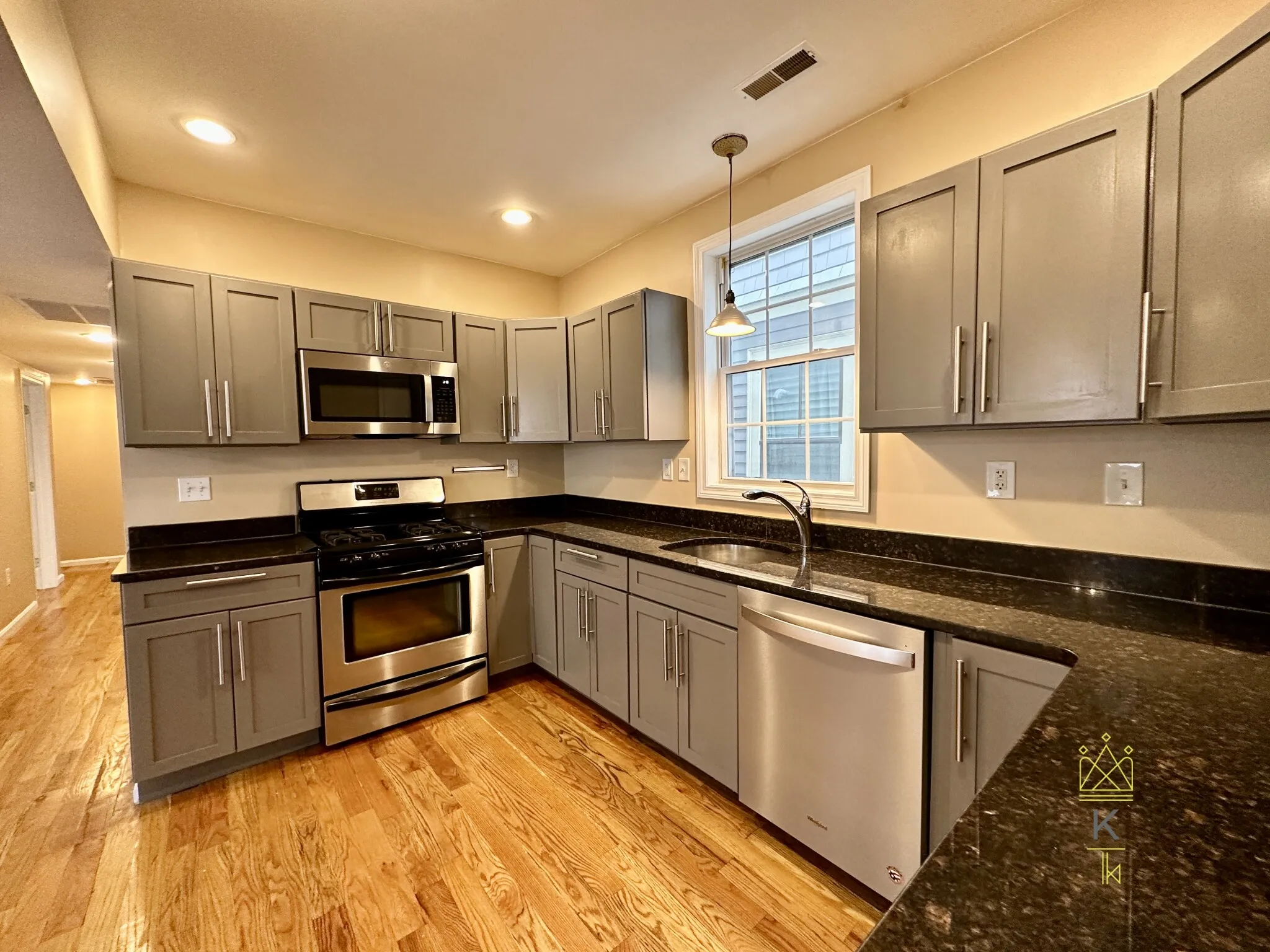 16 Melbourne St, Dorchester