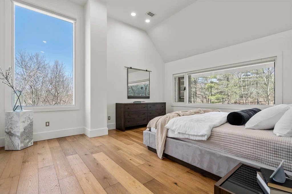 30 Whipple Rd, Lexington