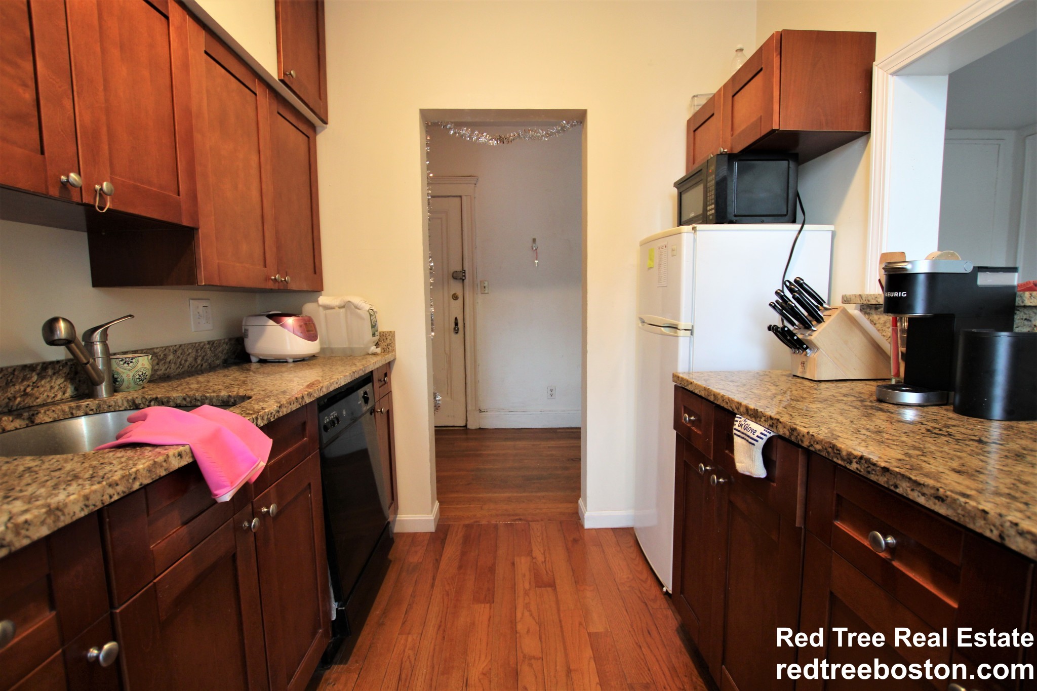 2003 Commonwealth Ave, Brighton