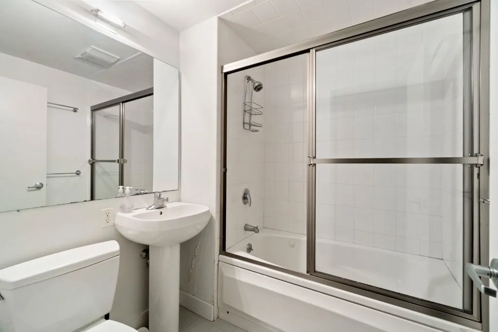 94 Brook St, Central Village