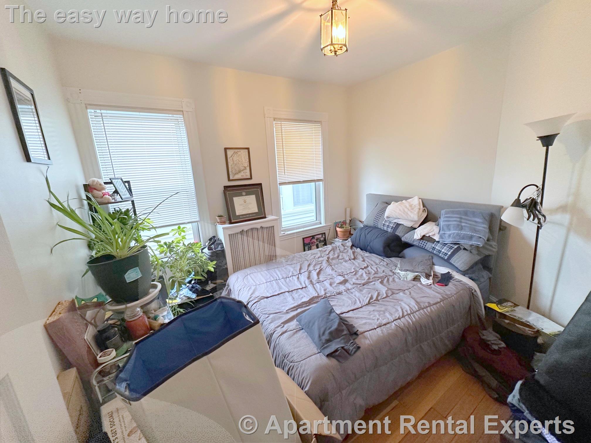 2 Drummond Pl, North Cambridge