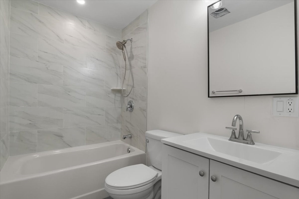 3 Cummings Cir, Randolph