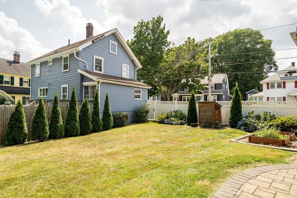 239 Hawthorne St, Malden