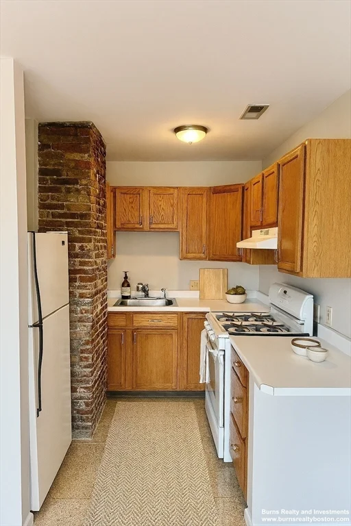 506 East 8th, South Boston