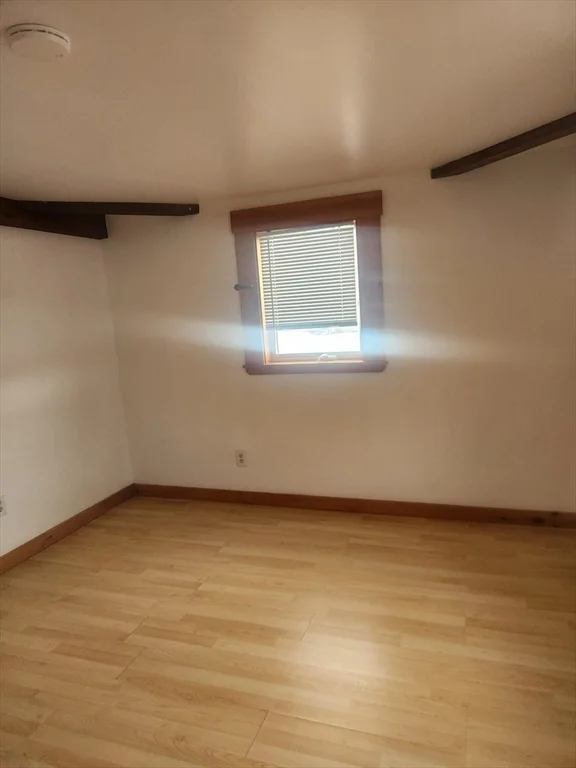 92 Main St, Hopkinton