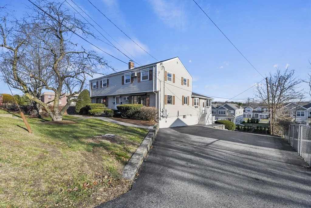 72 Cambridge Rd, Woburn